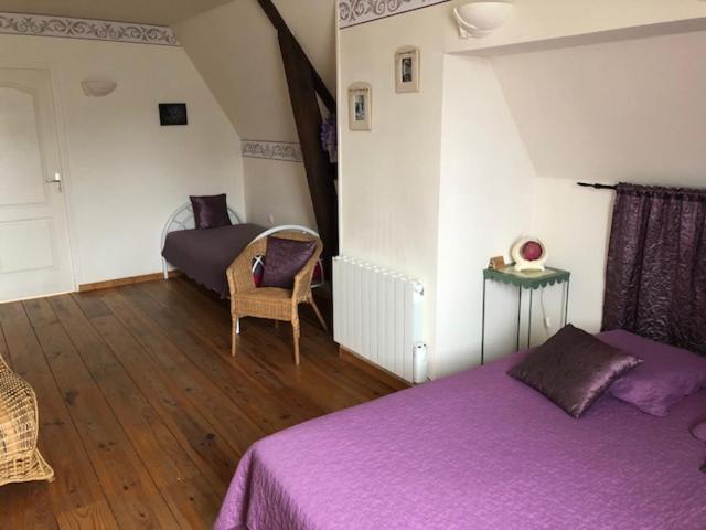 Les Trois Cornets Hotel Saint-Ouen-des-Champs Bagian luar foto
