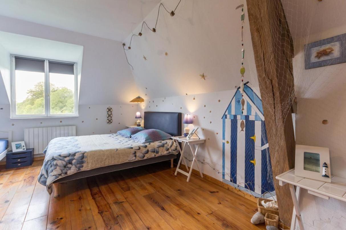 Les Trois Cornets Hotel Saint-Ouen-des-Champs Bagian luar foto