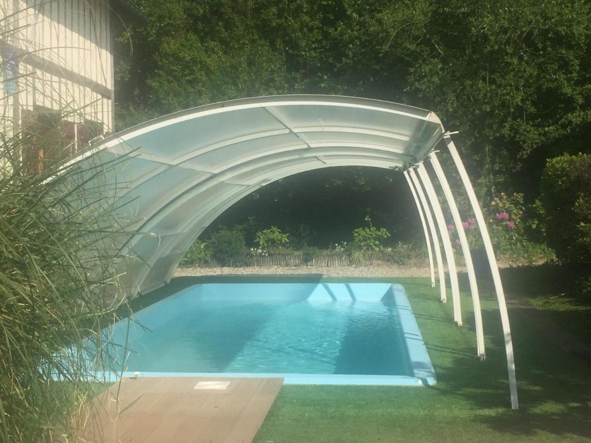 Les Trois Cornets Hotel Saint-Ouen-des-Champs Bagian luar foto