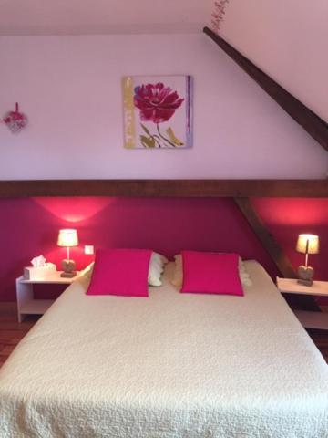 Les Trois Cornets Hotel Saint-Ouen-des-Champs Bagian luar foto